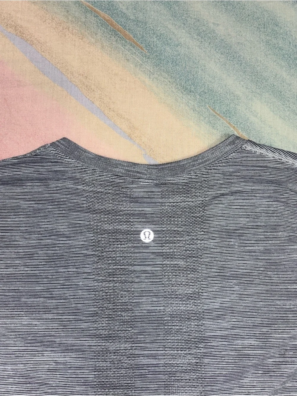 Lululemon Swiftly Tech Long Sleeve Size 4 Breeze Relaxed Fit Black & White